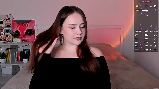 LittleKiitten online show from October 2025 01:43:02 PM