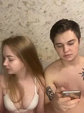 Family-Mm1 online show from December 2024 02:19:02 PM