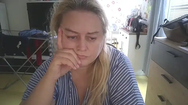 Meliss Official9 online show from March 2025 02:55:02 PM