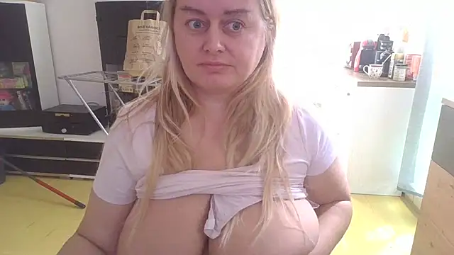 Meliss Official9 online show from March 2025 09:26:01 AM