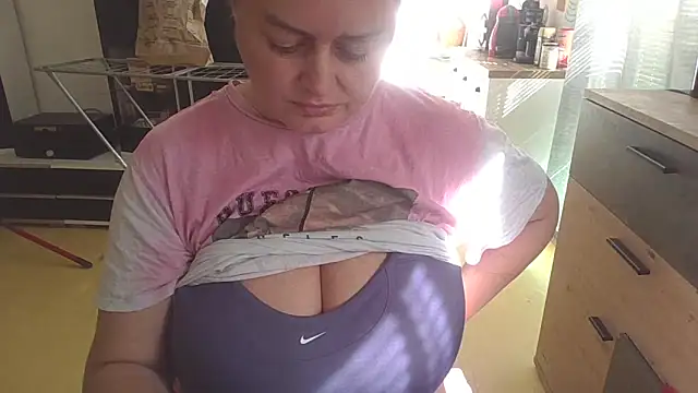 Meliss Official9 online show from March 2025 01:23:01 PM