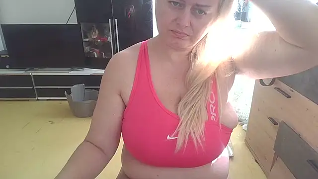 Meliss Official9 online show from September 2025 08:05:02 AM