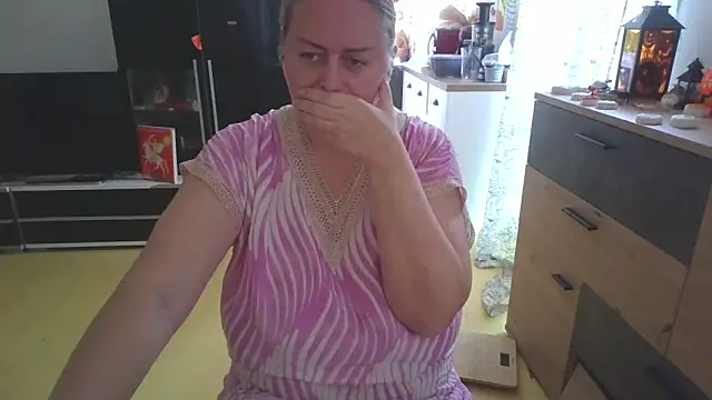 Meliss Official9 online show from October 2025 08:46:02 AM