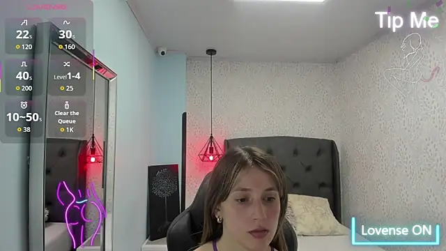 MAGNOLEROY online show from February 2026 12:56:02 PM