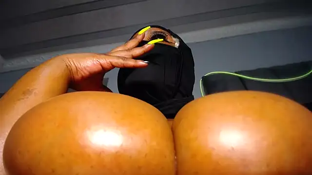 Snapshot of XPanther_24 chatting on April 2026 08:50:01 PM XPanther 24 online show from April 2026 08:50:01 PM