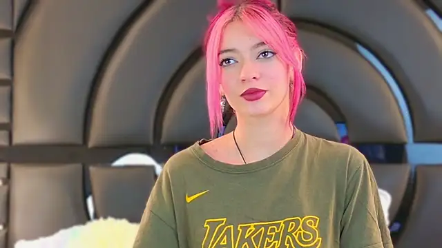 ElizabetthKitty online show from February 2025 08:00:01 PM