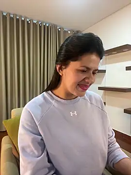 Alice Biel online show from January 2025 01:24:02 PM