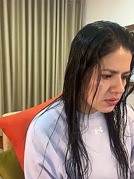 Alice Biel online show from February 2025 11:58:01 AM