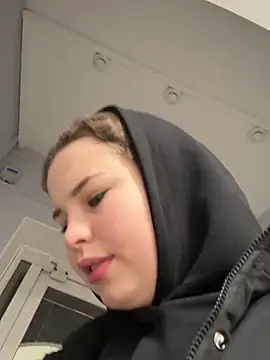 Snapshot of AlenaDast chatting on December 2024 03:11:01 PM AlenaDast online show from December 2024 03:11:01 PM