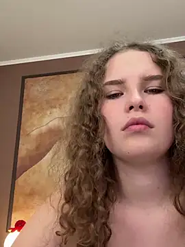 Snapshot of AlenaDast chatting on December 2024 03:42:02 PM AlenaDast online show from December 2024 03:42:02 PM