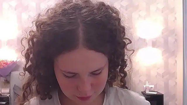 Snapshot of AlenaDast chatting on September 2025 01:00:02 PM AlenaDast online show from September 2025 01:00:02 PM