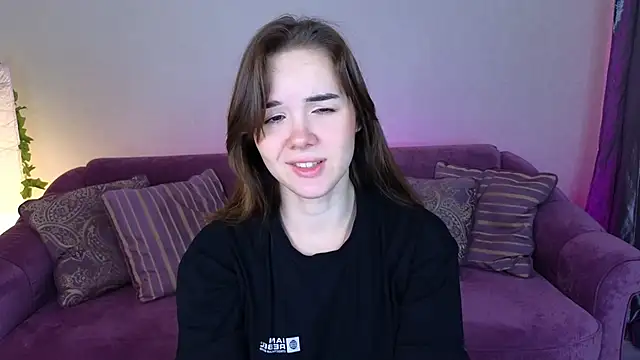 LindaRobertz online show from January 2025 05:49:01 AM