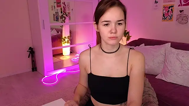 LindaRobertz online show from March 2025 09:10:02 AM