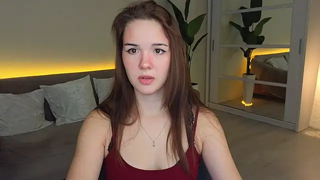 LindaRobertz online show from September 2025 09:04:02 PM