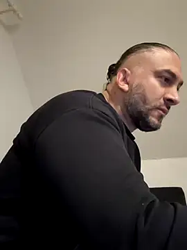 Snapshot of NewyorkDimi chatting on January 2025 07:28:02 PM NewyorkDimi online show from January 2025 07:28:02 PM