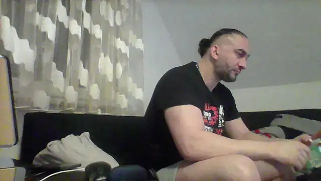 Snapshot of NewyorkDimi chatting on March 2025 12:07:01 AM NewyorkDimi online show from March 2025 12:07:01 AM