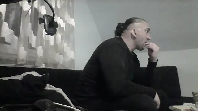 Snapshot of NewyorkDimi chatting on November 2025 12:55:02 AM NewyorkDimi online show from November 2025 12:55:02 AM