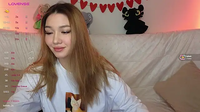 LuxuryGirl   online show from February 2025 12:36:01 PM