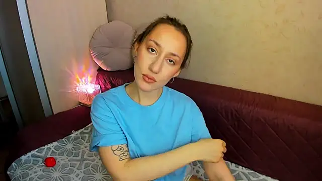 Snapshot of MelodyOfLovee chatting on March 2026 05:24:01 AM MelodyOfLovee online show from March 2026 05:24:01 AM