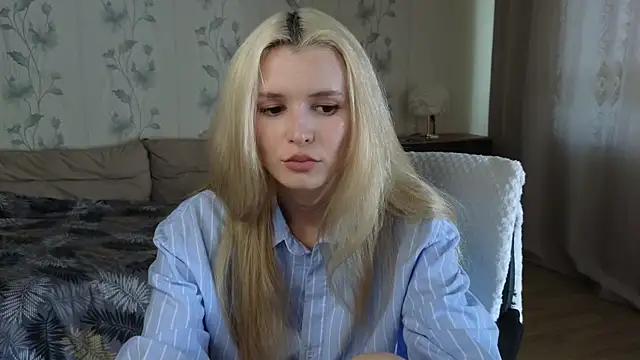 Snapshot of elsa_limerence chatting on July 2026 02:16:02 PM elsa limerence online show from July 2026 02:16:02 PM
