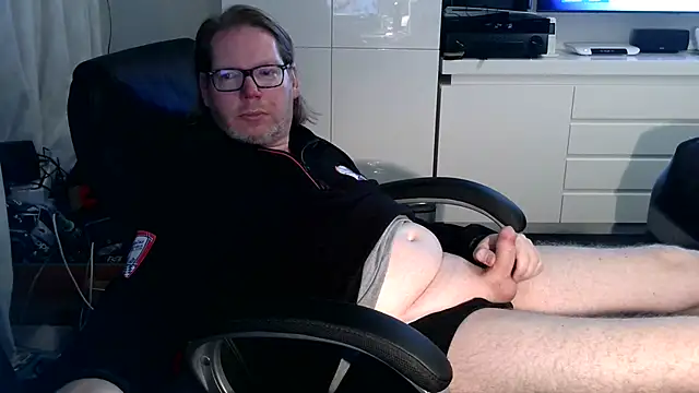 VSteph online show from November 2025 10:25:01 PM