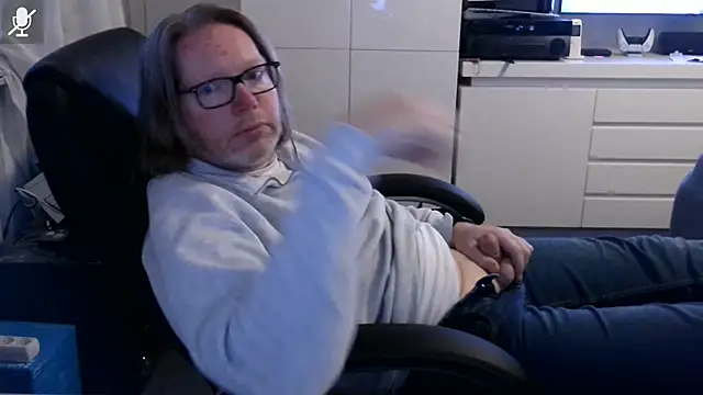 Snapshot of VSteph chatting on June 2026 07:46:01 PM VSteph online show from June 2026 07:46:01 PM