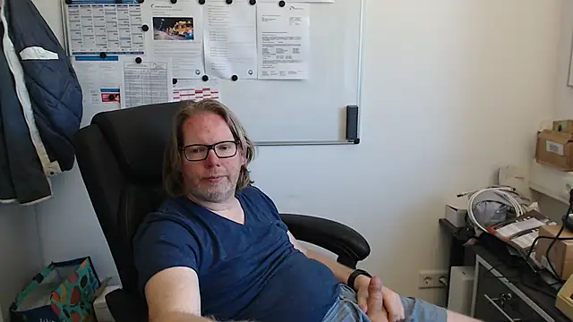 Snapshot of VSteph chatting on June 2026 01:46:01 PM VSteph online show from June 2026 01:46:01 PM