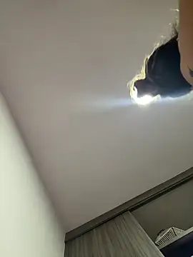 Snapshot of PandoraRider chatting on April 2026 12:28:01 PM PandoraRider online show from April 2026 12:28:01 PM