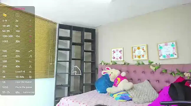 Snapshot of Lia_Keen chatting on January 2025 08:04:02 PM Lia Keen online show from January 2025 08:04:02 PM