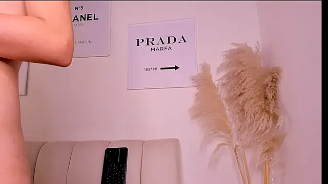 april higgins online show from March 2025 05:07:02 PM