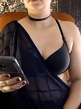 fabdemira online show from February 2025 10:02:01 PM