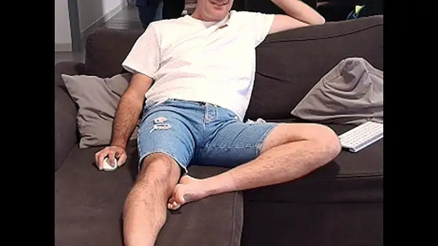 Snapshot of Arnaudvibre chatting on September 2025 07:43:02 AM Arnaudvibre online show from September 2025 07:43:02 AM