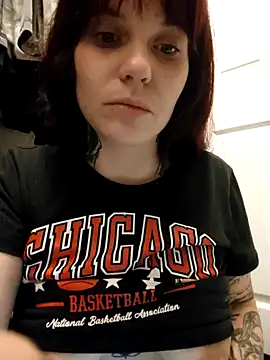 Snapshot of Mercedez_BaBy chatting on February 2025 04:37:01 AM Mercedez BaBy online show from February 2025 04:37:01 AM