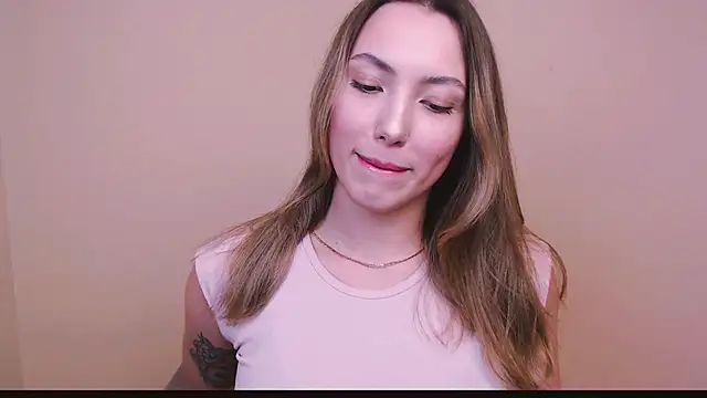 Snapshot of VanessaMay_ chatting on February 2025 11:37:02 PM VanessaMay online show from February 2025 11:37:02 PM