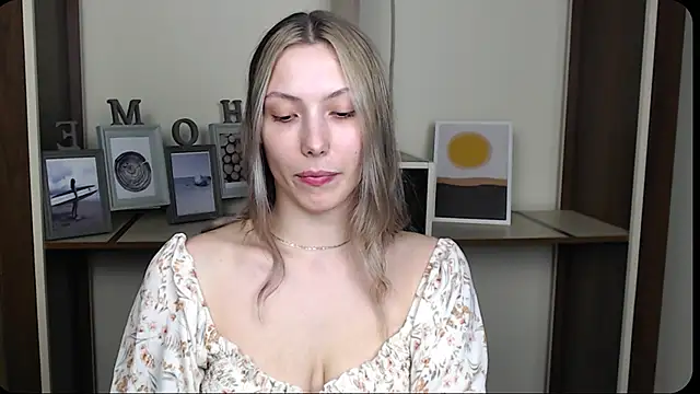 VanessaMay  online show from March 2026 05:18:02 PM