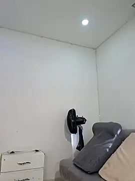 Snapshot of Anal_Luucia chatting on June 2026 12:42:01 PM Anal Luucia online show from June 2026 12:42:01 PM