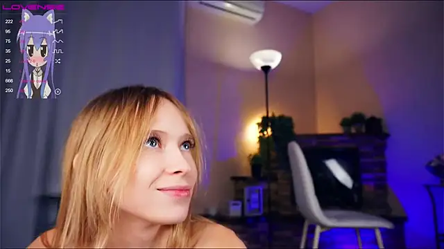 LynetBurby online show from December 2024 10:00:02 PM