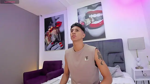 Snapshot of kieran_derek chatting on November 2025 01:38:01 AM kieran derek online show from November 2025 01:38:01 AM