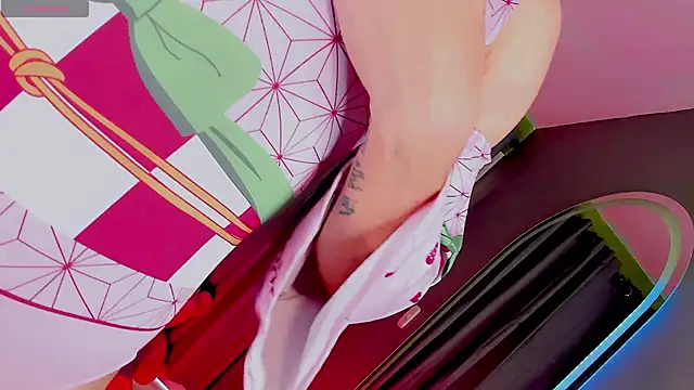 Snapshot of gatitavenecis chatting on December 2024 04:40:02 PM gatitavenecis online show from December 2024 04:40:02 PM