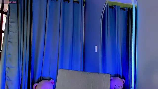 Snapshot of gatitavenecis chatting on January 2025 10:07:02 PM gatitavenecis online show from January 2025 10:07:02 PM