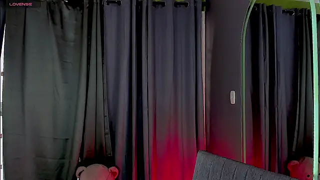 Snapshot of gatitavenecis chatting on February 2025 05:29:02 PM gatitavenecis online show from February 2025 05:29:02 PM