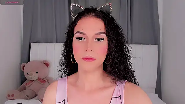 Snapshot of gatitavenecis chatting on September 2025 03:28:02 PM gatitavenecis online show from September 2025 03:28:02 PM