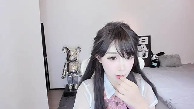 Snapshot of bdbdzs chatting on February 2025 09:10:01 PM bdbdzs online show from February 2025 09:10:01 PM