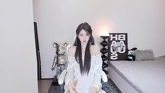 Snapshot of bdbdzs chatting on February 2025 08:35:02 PM bdbdzs online show from February 2025 08:35:02 PM