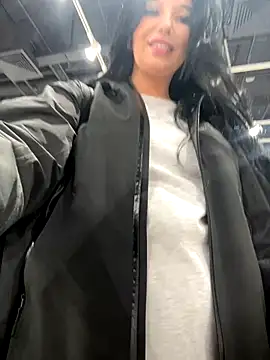 Tisha Busty online show from September 2025 04:42:01 PM