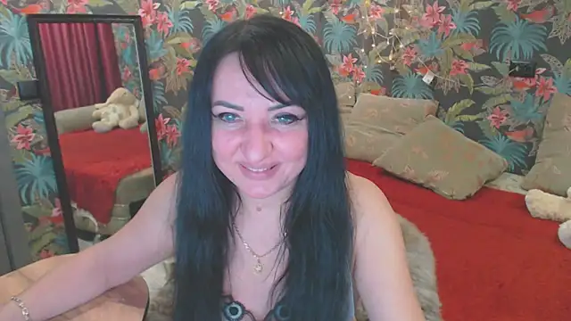SusanLaNice online show from December 2024 07:43:02 PM