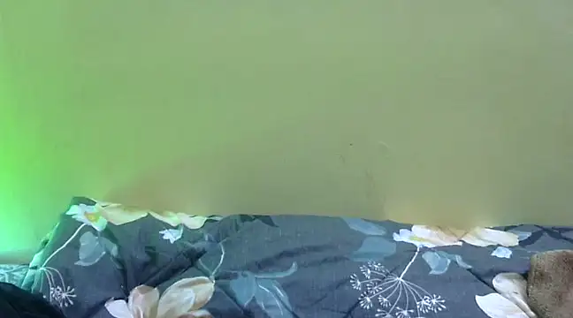 Snapshot of Tiny_lusty chatting on December 2024 10:54:02 PM Tiny lusty online show from December 2024 10:54:02 PM