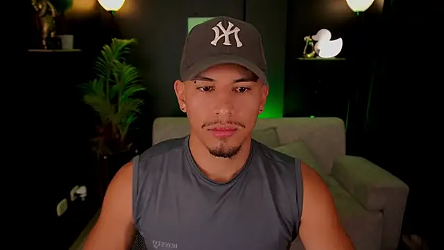 Aaronfox x online show from November 2025 10:49:02 AM