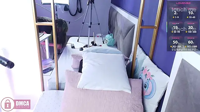 brigiitte rohan online show from March 2025 02:59:01 AM