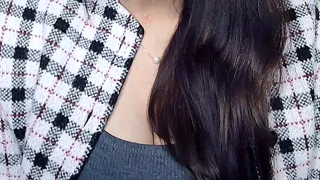 MIss-Naina online show from December 2025 07:43:01 PM